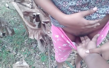 Sri Lankan Risky Outdoor Jungle Sex With Beautiful Girl